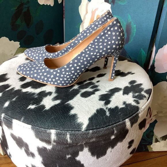 Ann Taylor Loft Denim Heels. - Picture 4 of 7